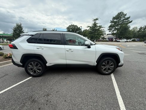 Used 2024 Toyota RAV4 XLE Premium image 5