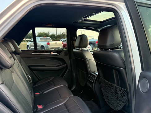 Used 2016 Mercedes-Benz GLE 300d 4MATIC image 25