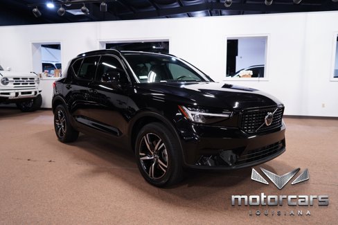 Used 2024 Volvo XC40 B5 Core image 9