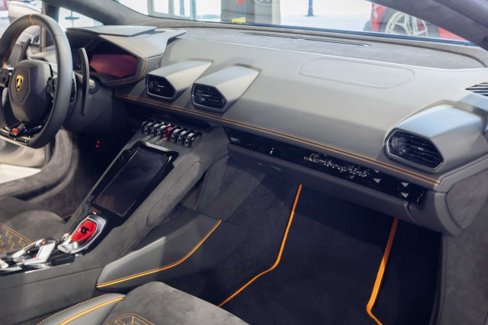 Used 2024 Lamborghini Huracan Tecnica image 14
