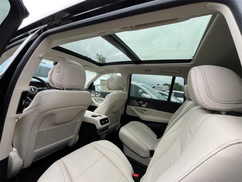 New 2025 Mercedes-Benz GLS 450 4MATIC image 9