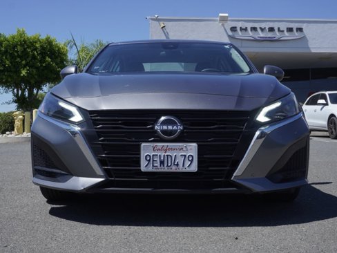 Used 2023 Nissan Altima 2.5 SV image 9