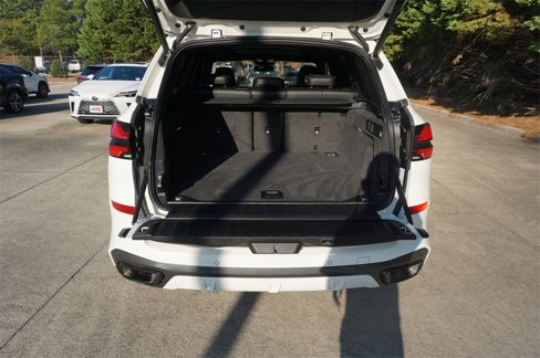 Used 2024 BMW X5 sDrive40i w/ M Sport Package image 17