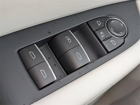 Used 2026 Buick Enclave Avenir image 27