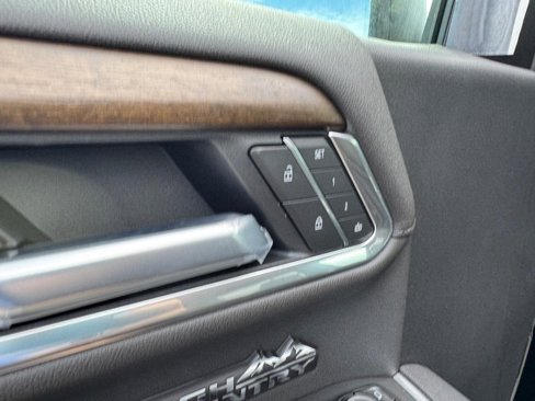New 2026 Chevrolet Silverado 1500 High Country w/ Z71 Off-Road Package image 12