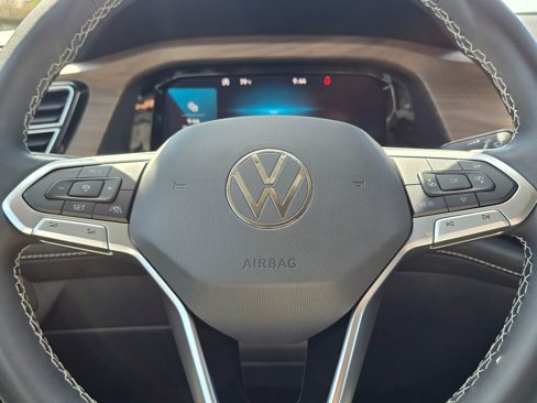 Used 2024 Volkswagen Atlas SE image 27