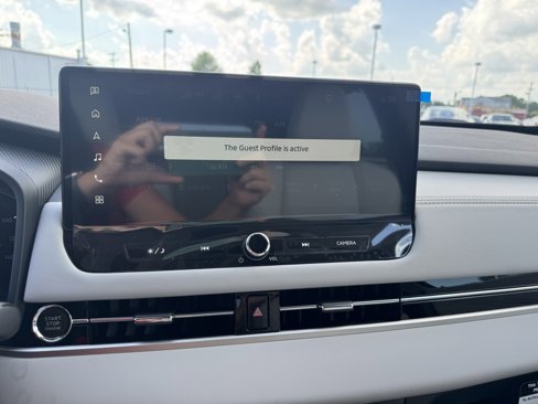 New 2025 Mitsubishi Outlander SEL image 23