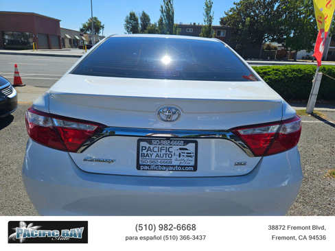 Used 2017 Toyota Camry SE image 6