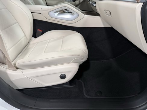 New 2026 Mercedes-Benz GLE 350 4MATIC image 16