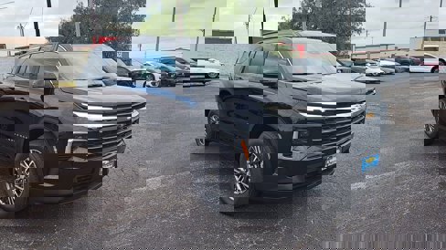 New 2026 Chevrolet Traverse LT image 2