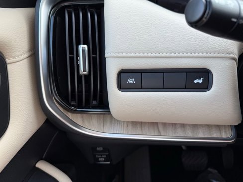 New 2025 Nissan Armada Platinum image 15
