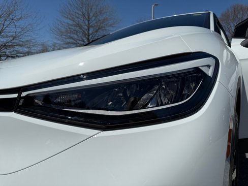 New 2025 Volkswagen ID.4 Limited image 25