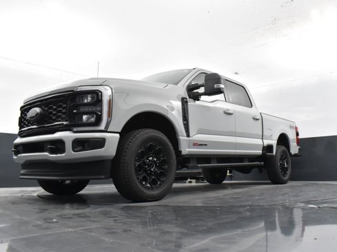 New 2025 Ford F350 XLT image 29