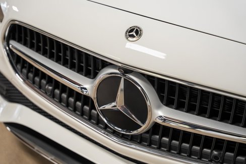 Used 2024 Mercedes-Benz C 300 4MATIC Sedan w/ Exclusive Trim Package image 7