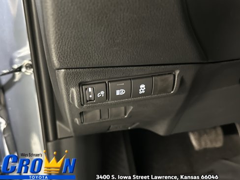 New 2026 Toyota Corolla Cross LE w/ Moonroof Package image 35
