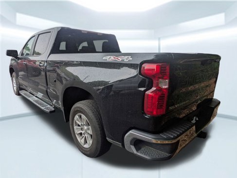 Used 2023 Chevrolet Silverado 1500 LT w/ Protection Package image 6