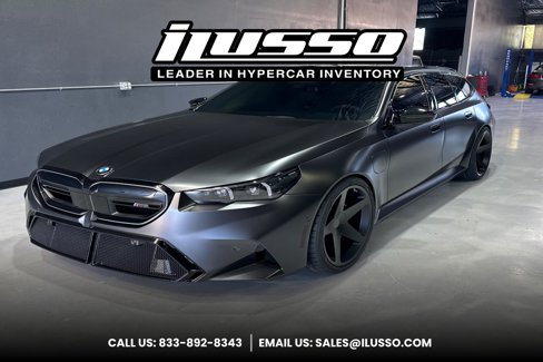 Used 2025 BMW M5 Touring image 1