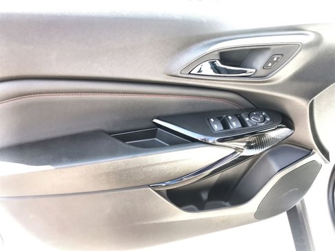 New 2026 Chevrolet Trax RS w/ Sunroof Package image 13