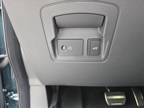 New 2026 Land Rover Range Rover Velar Dynamic SE image 25