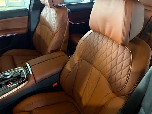 New 2026 BMW X7 M60i w/ Executive Package image 13
