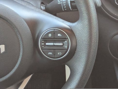 Certified 2023 Kia Soul LX image 18