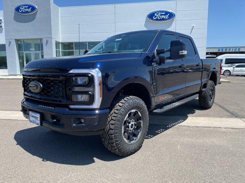 New 2025 Ford F350 4x4 Crew Cab Super Duty image 15