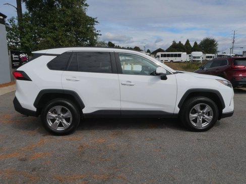 Used 2023 Toyota RAV4 XLE image 4