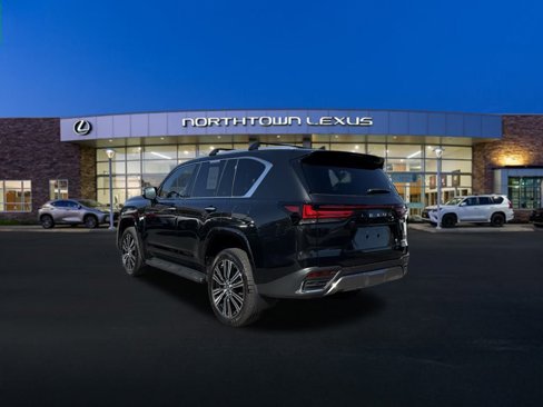 Used 2023 Lexus LX 600 4WD w/ Luxury Package image 22
