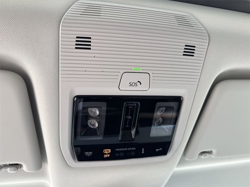 New 2025 Volkswagen ID. Buzz 1st Edition image 11