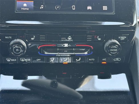 Used 2024 Jeep Grand Cherokee Laredo X w/ Luxury Tech Group I image 22