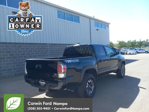 Used 2022 Toyota Tacoma TRD Off-Road image 3