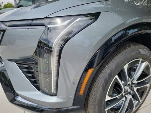 New 2025 Cadillac Optiq Sport 1 image 22