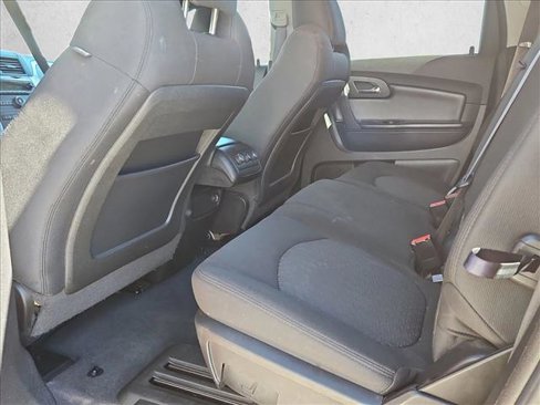 Used 2011 Chevrolet Traverse LT image 19