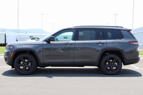 New 2025 Jeep Grand Cherokee L Limited image 4