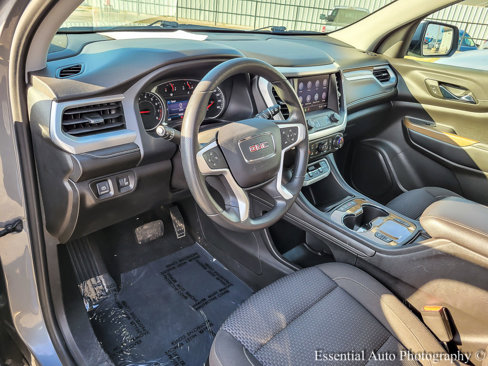 Used 2021 GMC Acadia SLE w/ Driver Convenience Package image 11