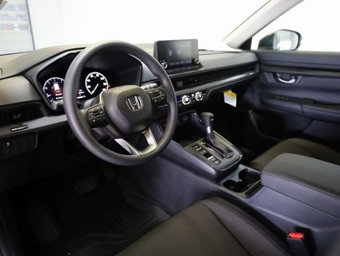 Used 2025 Honda CR-V LX image 4