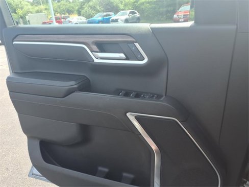 Used 2025 Chevrolet Silverado 1500 LT image 19