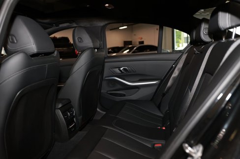 Used 2024 BMW 330i xDrive Sedan image 12