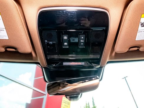 New 2025 Land Rover Range Rover SE image 17