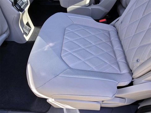 New 2025 Volkswagen Atlas SEL Premium R-Line image 30