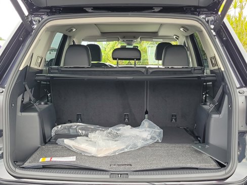 New 2026 Volkswagen Atlas SEL Premium R-Line image 14