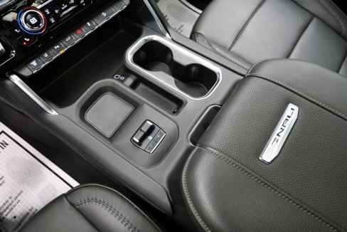 Used 2024 GMC Sierra 2500 Denali w/ Denali Reserve Package image 32