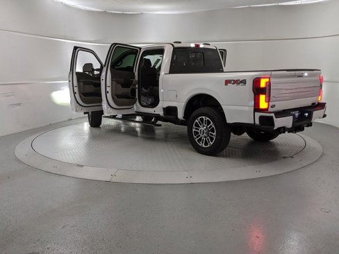 New 2026 Ford F250 Platinum w/ Platinum Plus Package image 10