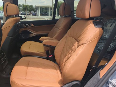 New 2026 BMW X7 xDrive40i w/ Executive Package image 13