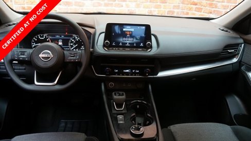 Used 2023 Nissan Rogue SV image 10