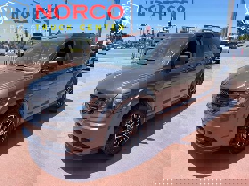 Used 2018 Dodge Journey SE w/ Popular Equipment Group image 4