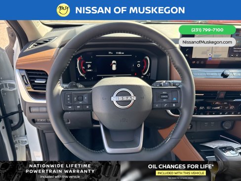 New 2026 Nissan Rogue Platinum image 14