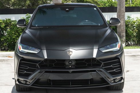 Used 2021 Lamborghini Urus image 12