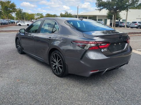 Used 2023 Toyota Camry SE image 7