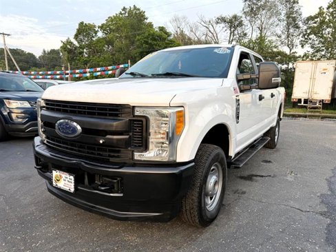 Used 2017 Ford F250 XL w/ Power Equipment Group image 5